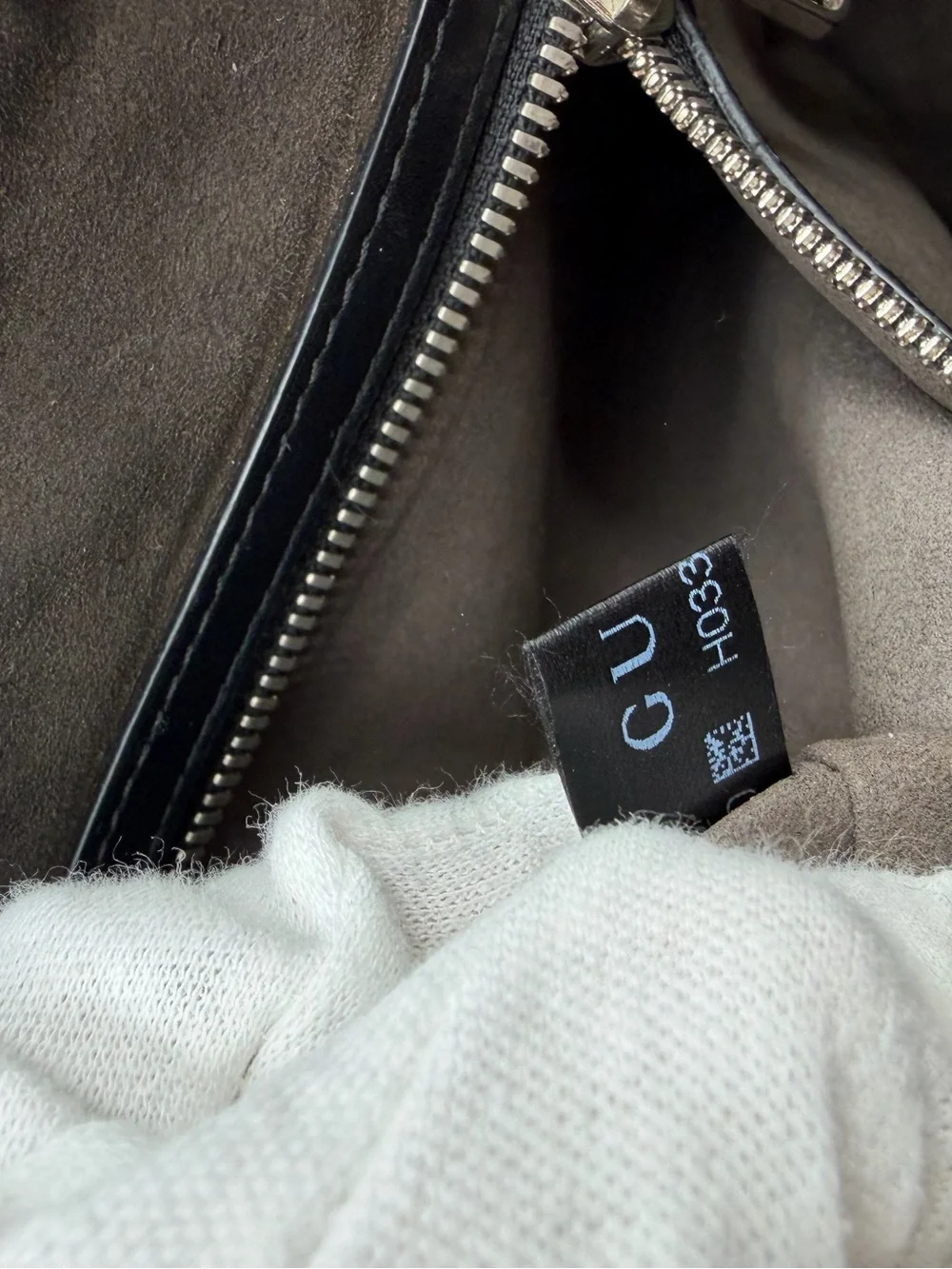 Gucci Black Embossed GG Leather Clutch/Wristlet w/Entrupy COA